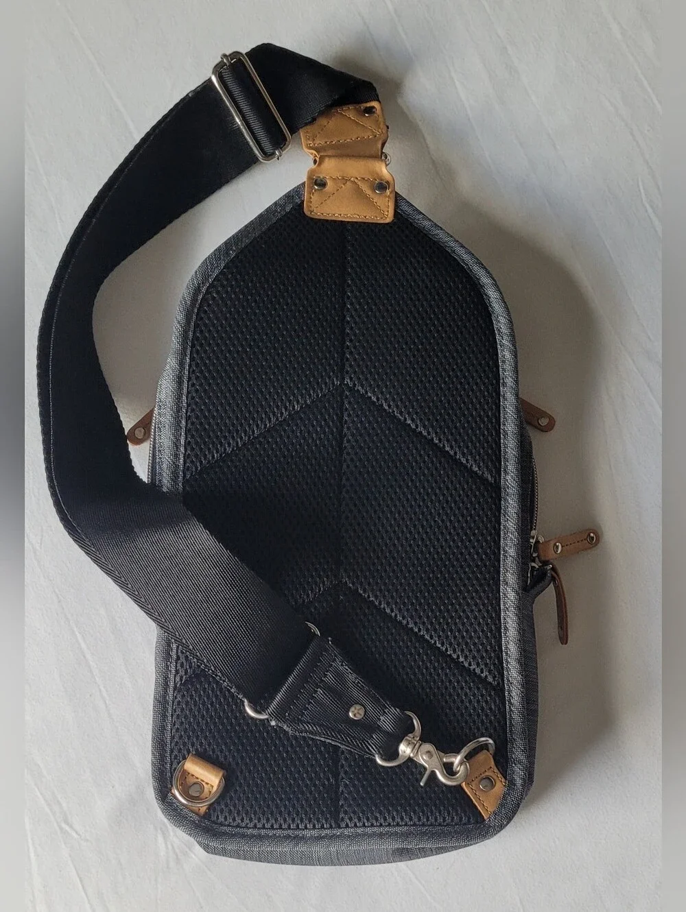 Harvest Label Element  Crossbody Sling Bag. Stone. NWOT.